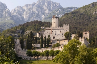Castello di Avio- (TN) - Foto: Martina Vanzo,2017 (C) FAI - Fondo Ambiente Italiano