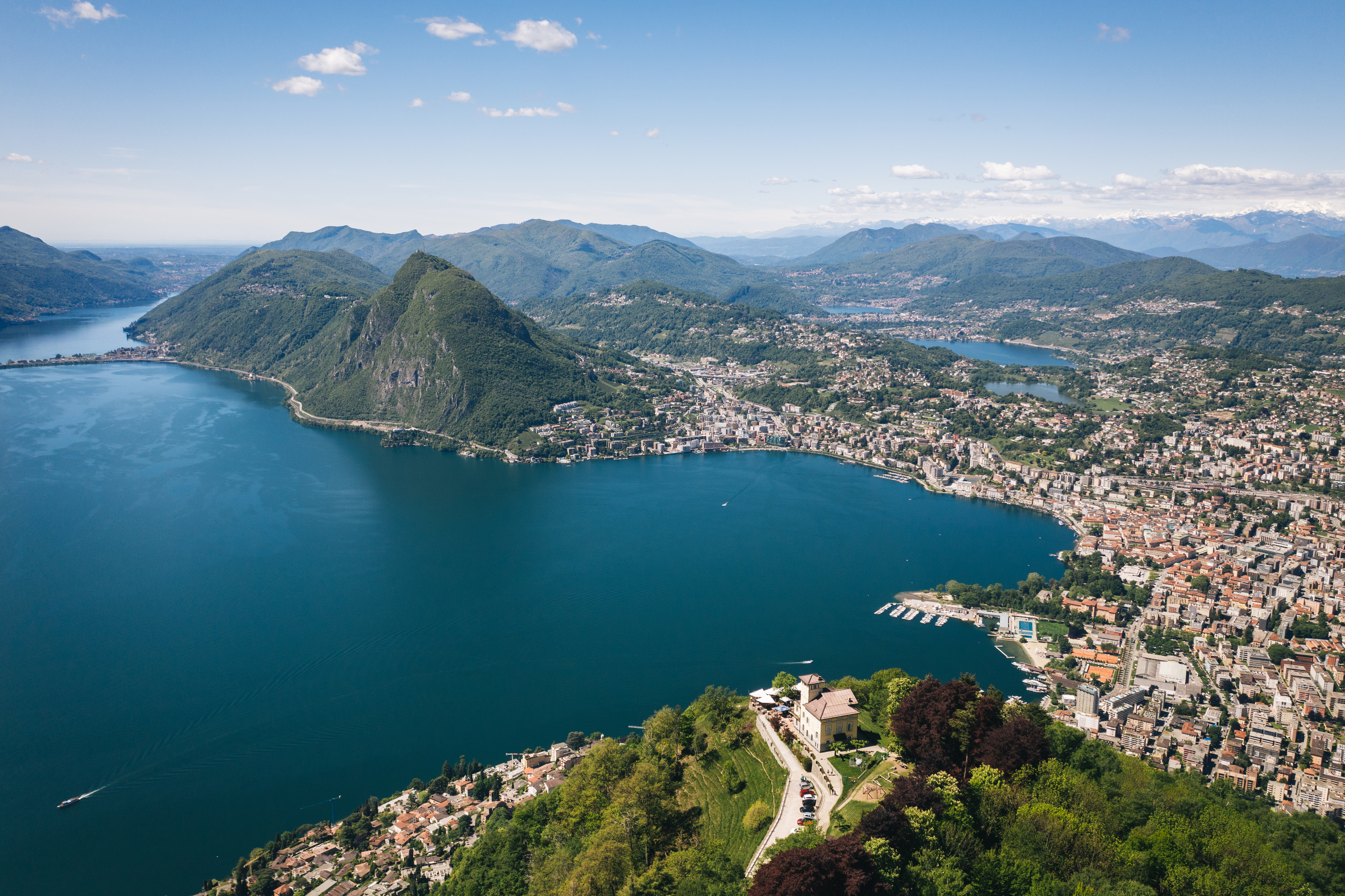 Monte Bré in primavera dalla funicolare di Lugano - Foto: Milo Zanecchia (2020) - Lugano Region